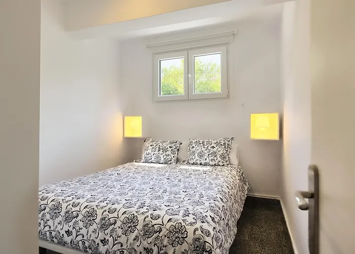 Innhome - La Marina *